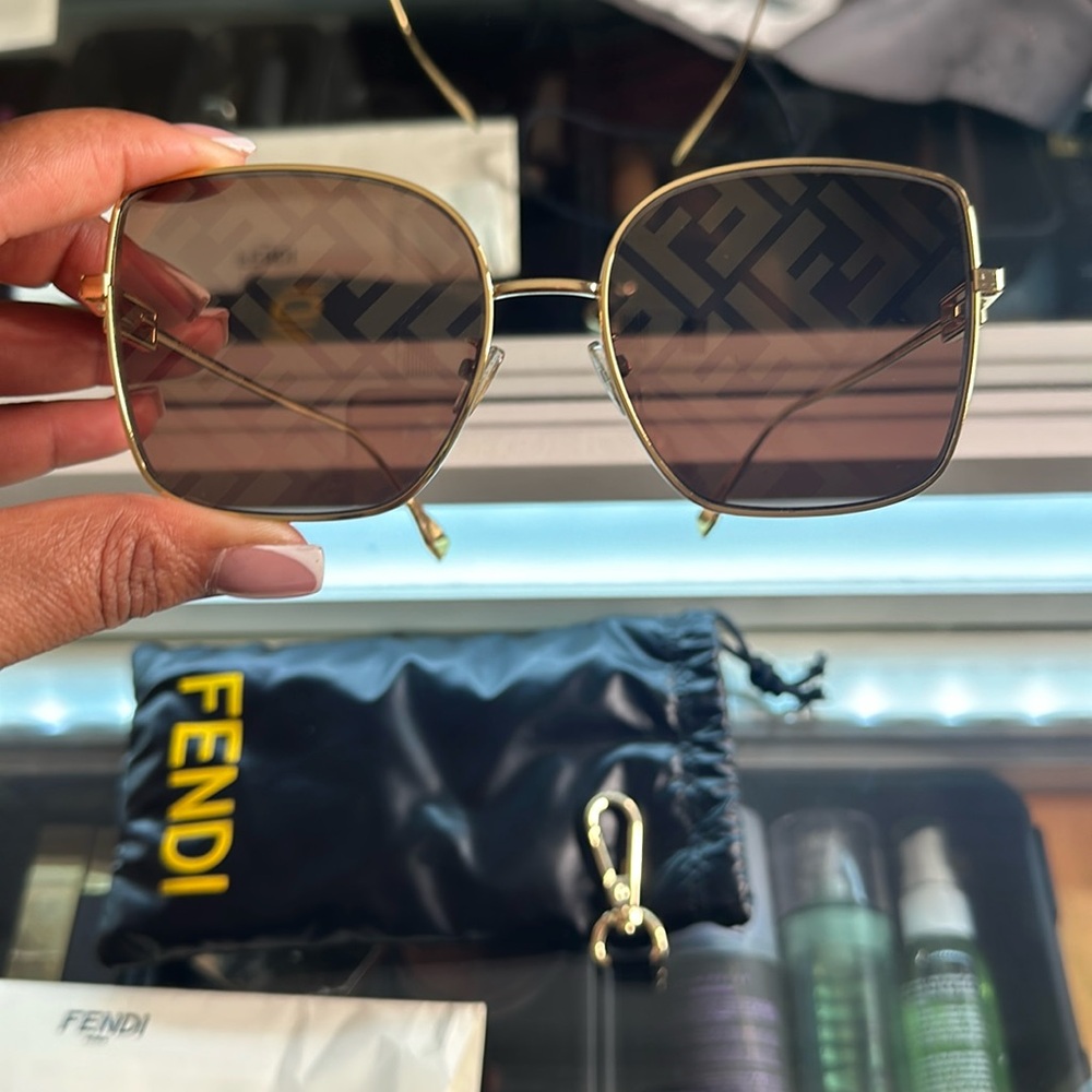 Fendi Gold Frame Brown Gradient Lens Sunglasses